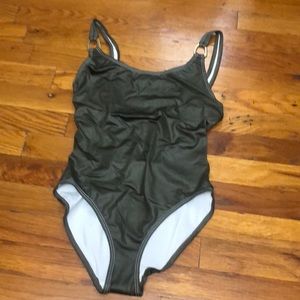 Solid & striped The Stella One piece swimsuit in Olive Green size M